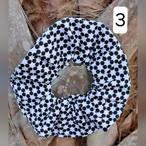 ONE Hand Crafted Cotton Scrunchie Collection #20 White Black Dots Plaid - Picture 6 of 13